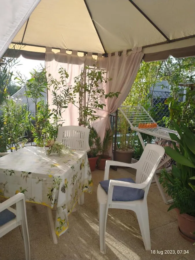 La Casetta Quartu SantʼElena Apartamento